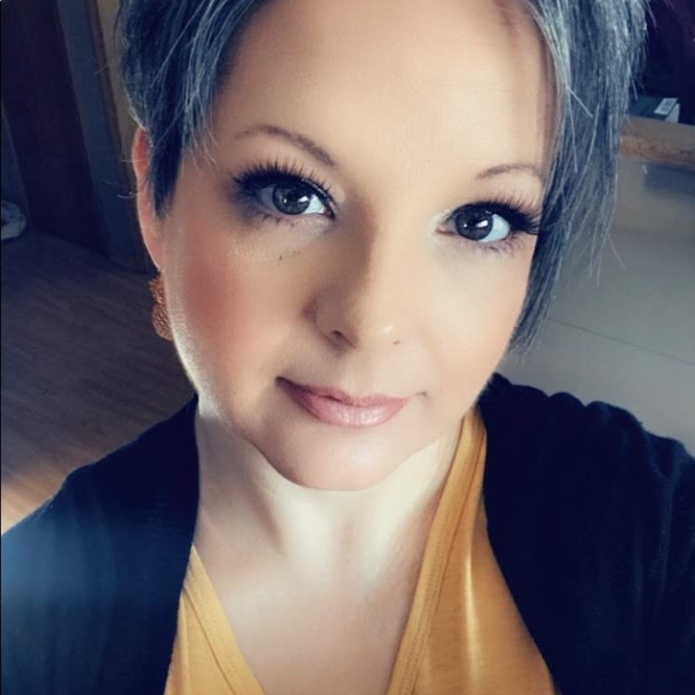 Meet your Posher, Leah